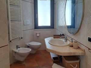 Villetta a schiera con giardino privato e vista mare