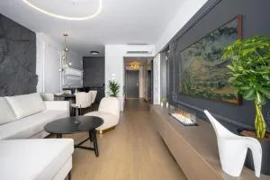 BNB Eurovea Executive Suite with Balcony - Ovsište