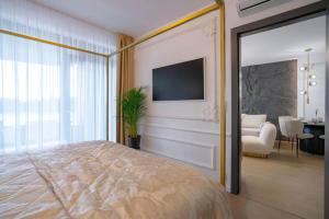 BNB Eurovea Executive Suite with Balcony
