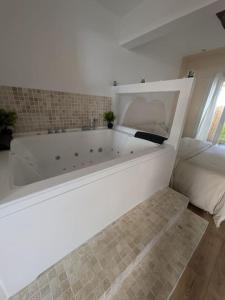 Appartement, Amour & Spa