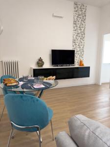 B&B Blue Luxury Suite