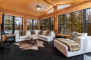 Fiddler Lake Resort - Moose 93