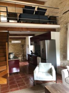 Charmante Maison de Village au Cœur Historique de Laurac