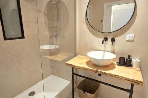 Appartements Domaine des Lions - Logement chaleureux climatise a Serignan : photos des chambres