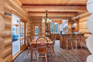 Fiddler Lake Resort - Bear 19