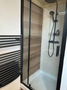 Appartements Appartement Douillet Central - Parking Inclus : photos des chambres