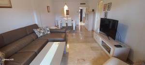 2 bedroom apartment walking distance to the beach in La Cala de Mijas