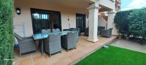 2 bedroom apartment walking distance to the beach in La Cala de Mijas