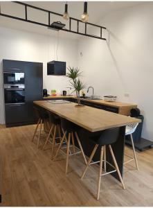 Appartements Appartement Le Secret 140m2, Proche Sanctuaires, Climatise : photos des chambres