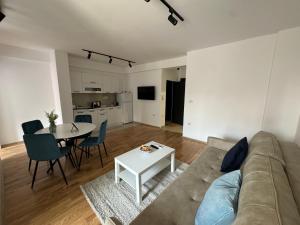NN Apartment 4