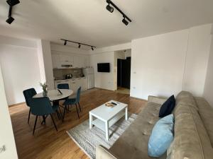NN Apartment 4