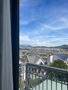 Phòng 2 giường đơn có ban công (Twin Room with Balcony)