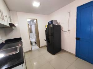 EM2-1G APARTAMENTO DE 2 HAB CERCA AL MAR ZONA RESIDENCIA WIFi Y PARQUEADERO