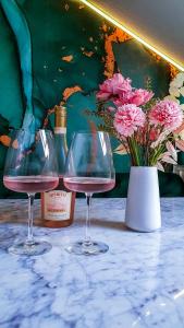 Zwei moderne Ferienwohnungen am Wald Altbaucharme, Waldblick