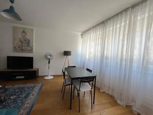 85m2 au centre-ville à 2 pas du Jet deau