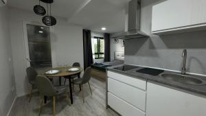 Versus Apartments near City of Arts III