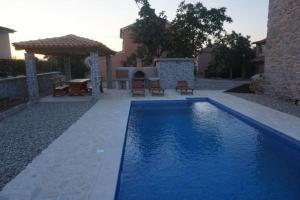 Cosy apartment with a pool