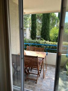 Appartements Appartement t2 piscine Parkin privee : Appartement 1 Chambre