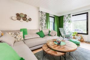 Cozy five bedroom house