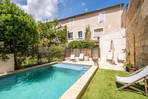 Maison 1634 - Climatisation, piscine, parking, centre ville, petit-dejeuner compris - Alignan-du-Vent