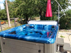Maisons de vacances Belle Quercynoise piscine jacuzzi partages : photos des chambres