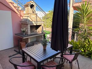 Apartments Nena with sea view - max 4 persons