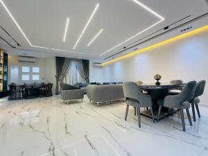 Heart of Al Mohandiseen