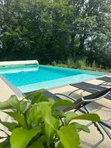Gîte Corrézien 3 pers. Piscine chauffée - 萨拉 Gîte Corrézien 3 pers. Piscine chauffée - 萨拉