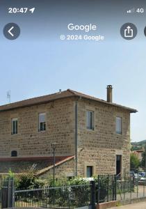 Appartements La parenthese doree Studio a saint bel : photos des chambres