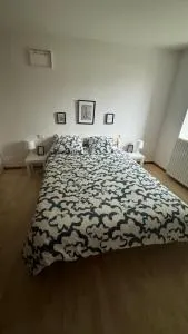 7 min de Dole Maison 110 m2 6 couchages 3 chambres spacieuses - Damparis