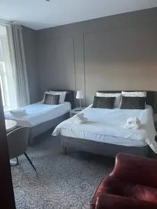 Five Glens Inn - Cloonaquin