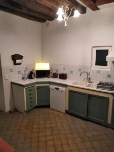 Maisons de vacances Gite Terre de Doue-famille-amis- proche Coulommiers-Disney : Maison 5 Chambres