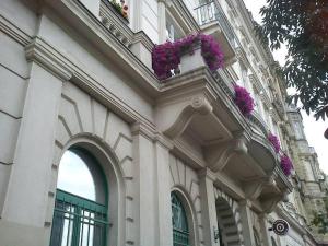 Riverside Green, 5th district