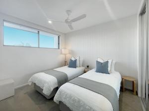 Beautifully Appointed - Sophisticated, Steps From the Sand