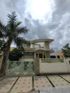 Elegant 3BHK villa, Hillside Hideaway, 10 mins from MH Bus Stand - Pīpri