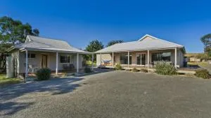 The Metung Crest - Tambo Upper