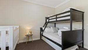 The Metung Crest - Spacious Family Retreat