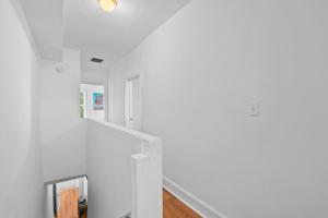 Close To Howard University , Unit #2