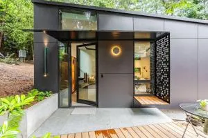 Hip Studio Central Bellevue - Mercer Island