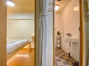 G-Tokyo comfortable guest room 5 min to Shinjuku by JR line