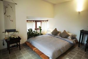 Phòng Giường Đôi Nhìn Ra Núi (Double Room with Mountain View)