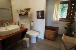 Phòng Giường Đôi/2 Giường Đơn Nhìn Ra Núi (Double or Twin Room with Mountain View)