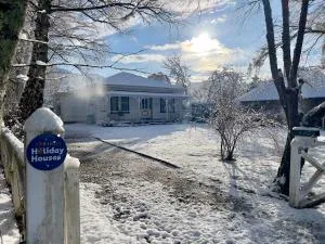 Cheltenham Villa - Mt Lyford