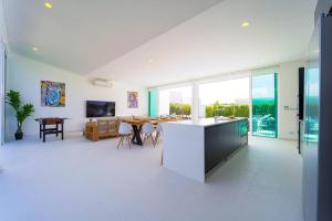 Modern 4 Bed Private Pool Villa - KH-B6