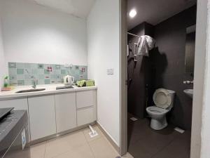 #22 Studio First Subang Mall SS15 Courtyard--2mins to SS15 LRT !2-4PAX