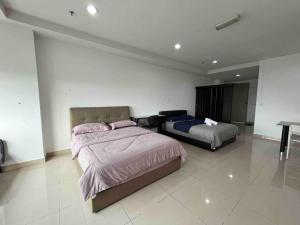 #22 Studio First Subang Mall SS15 Courtyard--2mins to SS15 LRT !2-4PAX