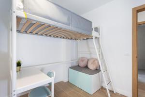 Alcalá Deluxe Townhouse By Sunkeyrents