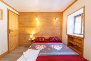 Chalets Chalet De Charme a la Montagne : photos des chambres