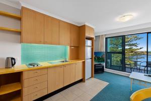 The Entrance Waterfont Apartment 303