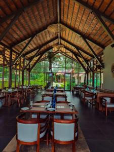Sterling Lontano Waterfront Wayanad